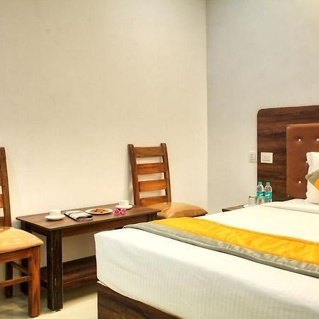 Visa Inn Transit Stay With Airport Transfer Bangalore Exterior photo