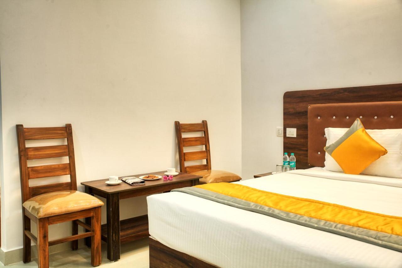 Visa Inn Transit Stay With Airport Transfer Bangalore Exterior photo